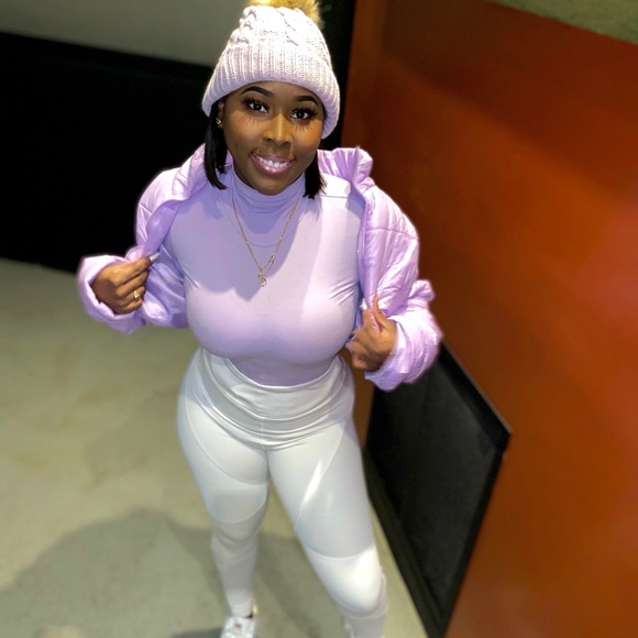 Lavender puffer / lavender snow hat / purple turtleneck - Picture 1 of 4